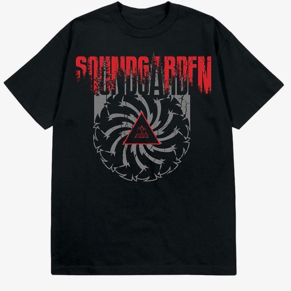 Hot Topic Soundgarden Sawblade Black and Red Graphic Tee